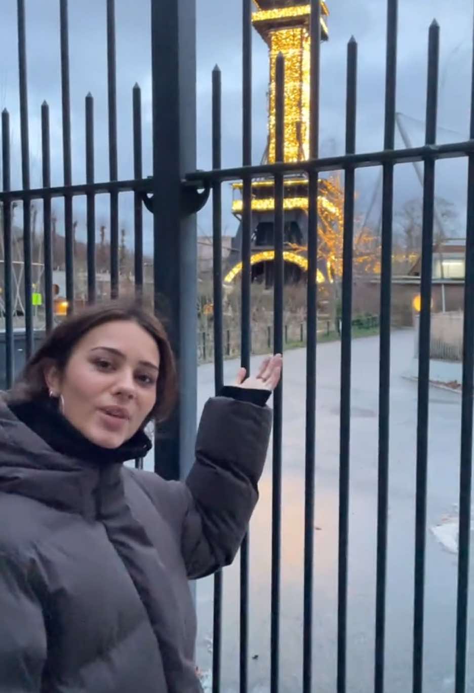 #copenhagen #paris #eiffeltower #copenhagenzoo #fy 