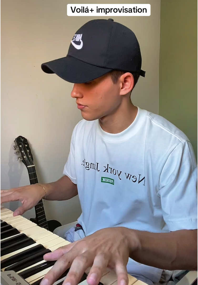 #piano #keyboard #teclado #improvisation #song #voila #voila #