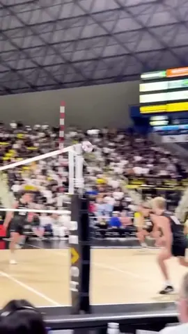 This will turn your legs into rockets!🚀 #collegevolleyball #volleyball #volleyballworld #volleytok #fivb #king0fvolleyball #fyp 