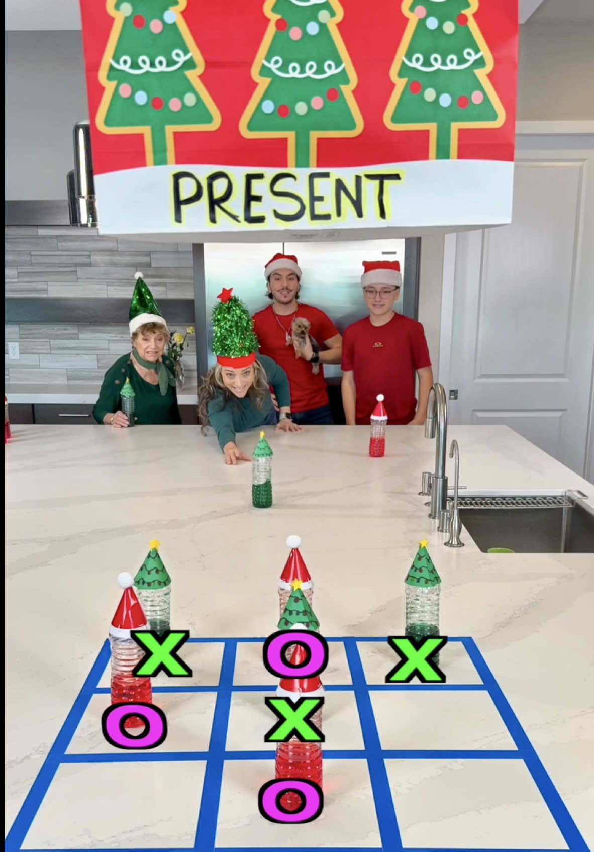Ho Ho Ho for the Tic Tac Toe Present 🎄