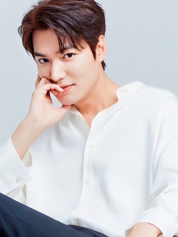 #CapCut pagi pagi liat yang ganteng ganteng aj, biar tambah semangat 😂🙏 #oppa #leeminho #leeminhoo 