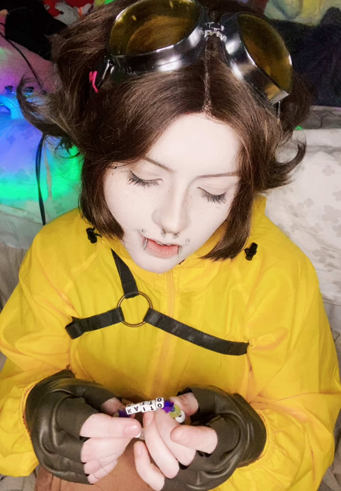 Please stop commenting on my skin color please 😁 just because im cosplaying a tan character doesn’t mean im changing my skin for said character 🗣️#venture #ventureoverwatch #ventureoverwatchcosplay #venturecosplay #overwatch #overwatchme #ow 