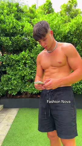 WHAT A SWITCH UP 😱👀 @NovaMEN @FashionNova 