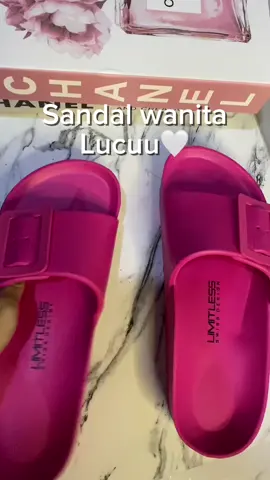 Langsung co disini mumpung lagi promo👆🏻#sandal#sandalwanita#sandalmurah#fyp#foryou#foryoupage