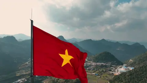 Bản Lô Lô Chải - Lũng Cú 🇻🇳📸#vietnamFromAbove #hagiang #vietnam #flycam #toiyeuvietnam🇻🇳🇻🇳🇻🇳 #