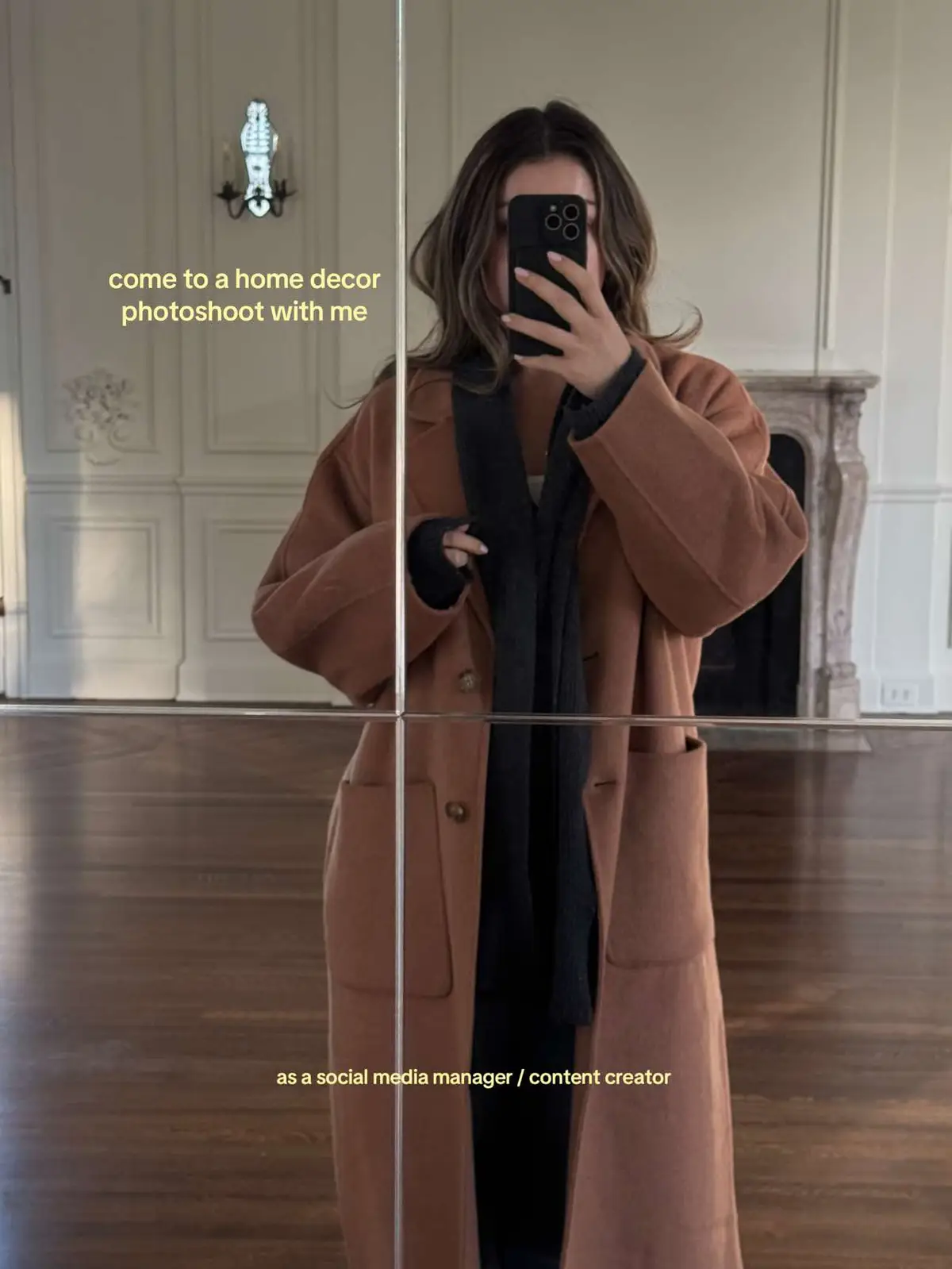 behind the scenes of my camera roll on set 🤳 #photoshootbts #homedecor #Home #socialmediamanager #furniture 