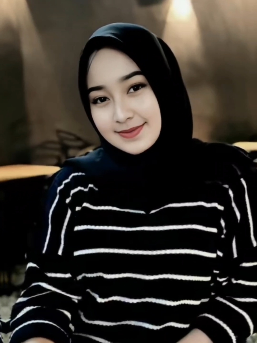 #CapCut  #fyppppppppppppppppppppppp  #bollywood  #cewekcantik  #cewekidaman  #cewekmanis  #trending 