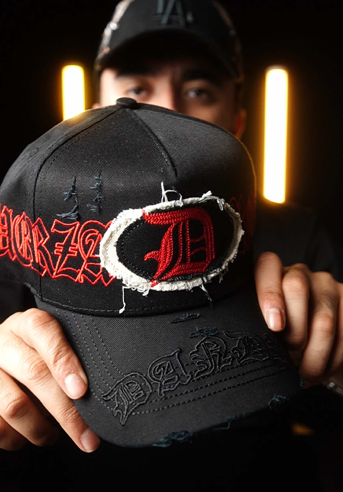 Review de la FR-D DISTRESSED de @Dandy Hats 🧢 x @Fuerza Regida  Usa mi código de descuento en bigbosscaps.com THECAPDEALER #reviewgorras #caps #gorrachallenge #gorras #hats #soldout #gorrasoriginales #dandyhats #fuerzaregida 
