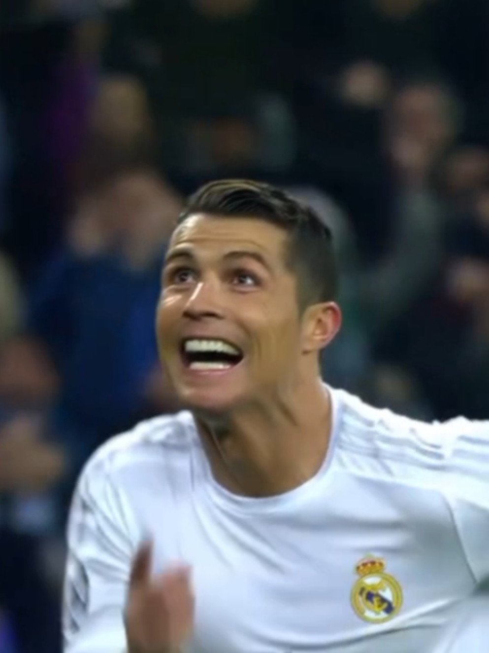 Ronaldo! 7️⃣🎄 #futebol #football #footballtiktok #cr7 #cristianoronaldo #cristiano #christmas #natal #fy #fyp  Remix: @Paul 