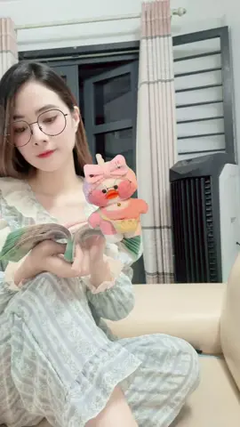 Cuốn sách mà tôi thích đọc nhất 😂 #manifest có cuốn sách thật dày, sổ thật đẹp 🤗