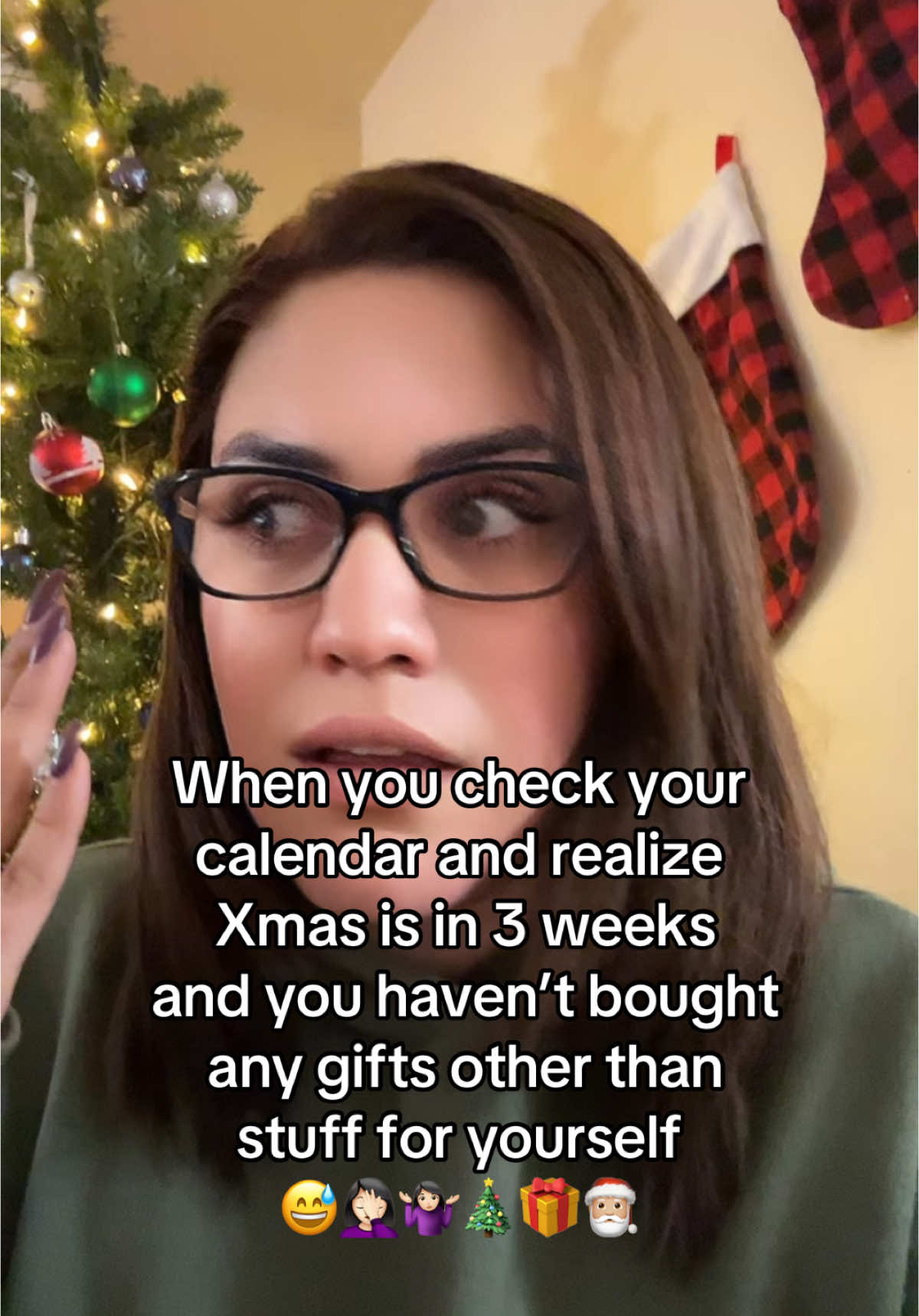 How is cmas is 3 weeks? 😳😅🎁🎄🎅🏼 #jokes #humor #excuseme #christmas #christmasshopping 