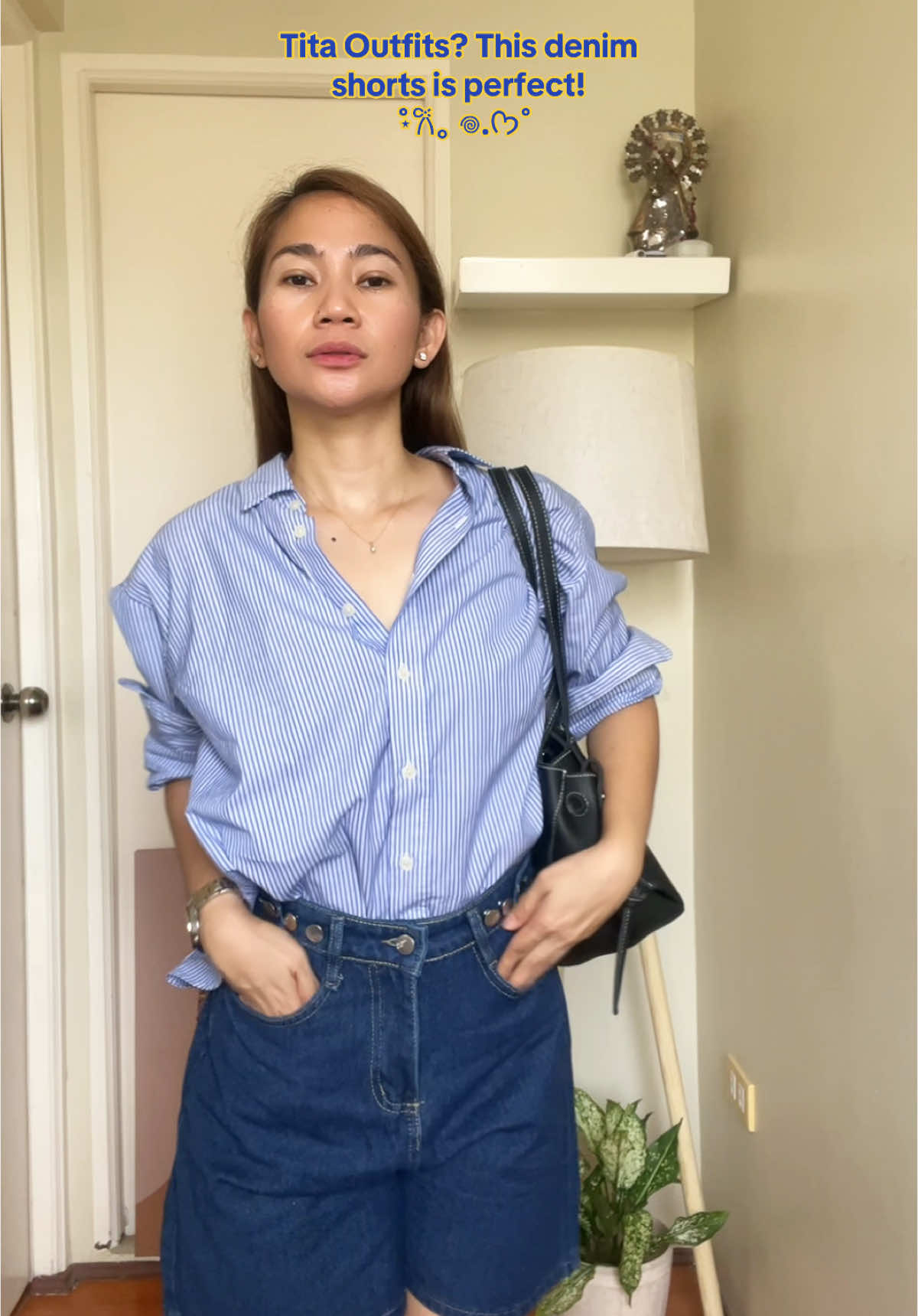 Oohhh this denim shorts to complete your tita outfits! #denimshorts #denimjeans #shortsforwomen #titaoutfit #richtitaoutfits #shortsoutfit #OOTD #ootdinspiration #bengmanaois 