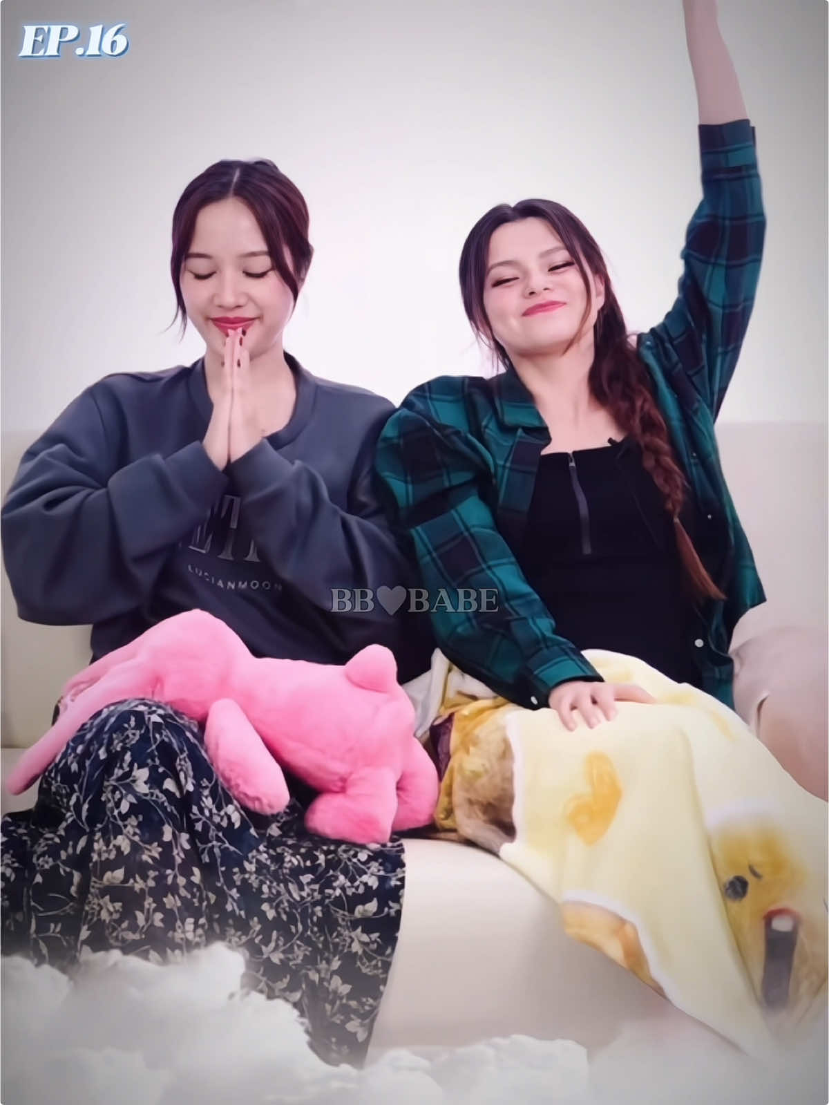 It's hard to say goodbye but …..thanks AninPin for writing a beautiful love story... goodbye AninPin. Looking forward to FreenBecky's next project . We will stand together on the next journey.🤍🤍🤍🤍 #ฟรีนเบค #freenbecky #srchafreen #freensarocha #beckysangels #beckyarmstrong 