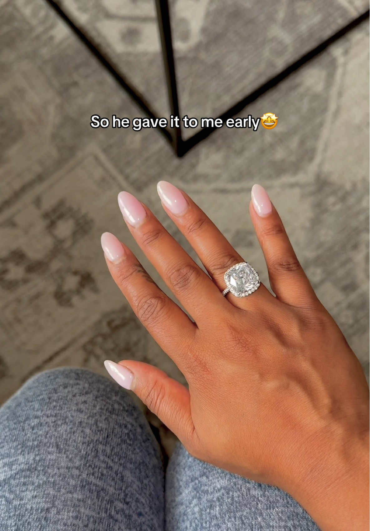The prettiest, obsessed. From Glazd Jewels #christmassurprise #christmascameearly #ring #boyfriendgoals 