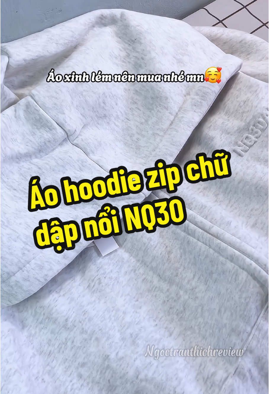 Áo hoodie zip nam nữ chữ dập nổi#aohoodie #aohoodienibong #aohoodiezip #aonq30 #nq30_store #xuhuong #aothudong #aokhoacthudong #aokhoacnamnu #viral 