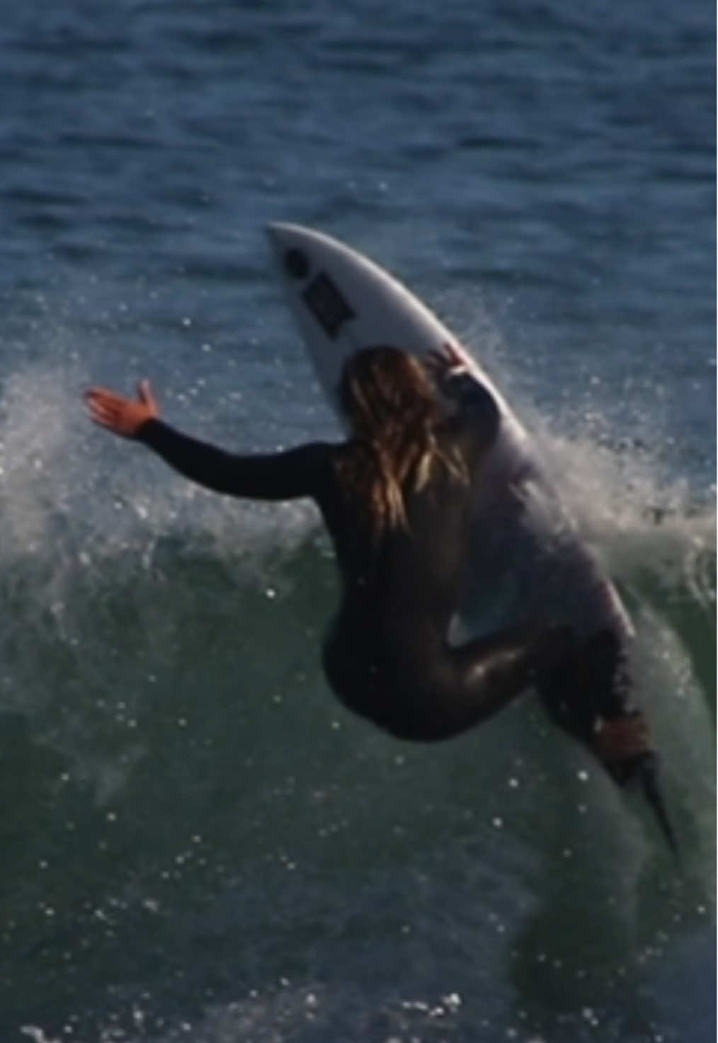 surfing in la 😵‍💫 