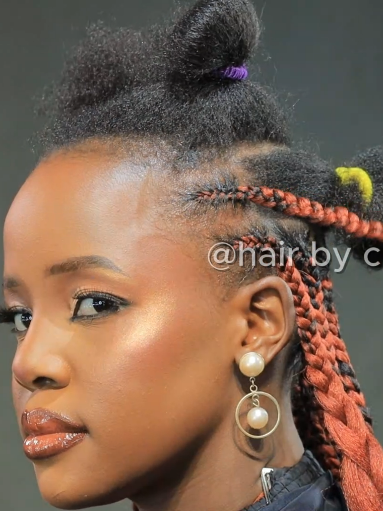 This is ABUJA FROM @darlinguganda @hairbyclipperz#hairbyclipperz #mauricedacrochetmaster #mauricedacrochetmastertips #hairbyclipperzschoolofbeauty #hairbyclipperzacademy #abujabraids