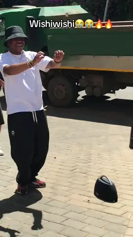 What scotts maphuma and youngstunna did on wishiwishi😭😭 #gucciigangg #cousini #wishiwishi 