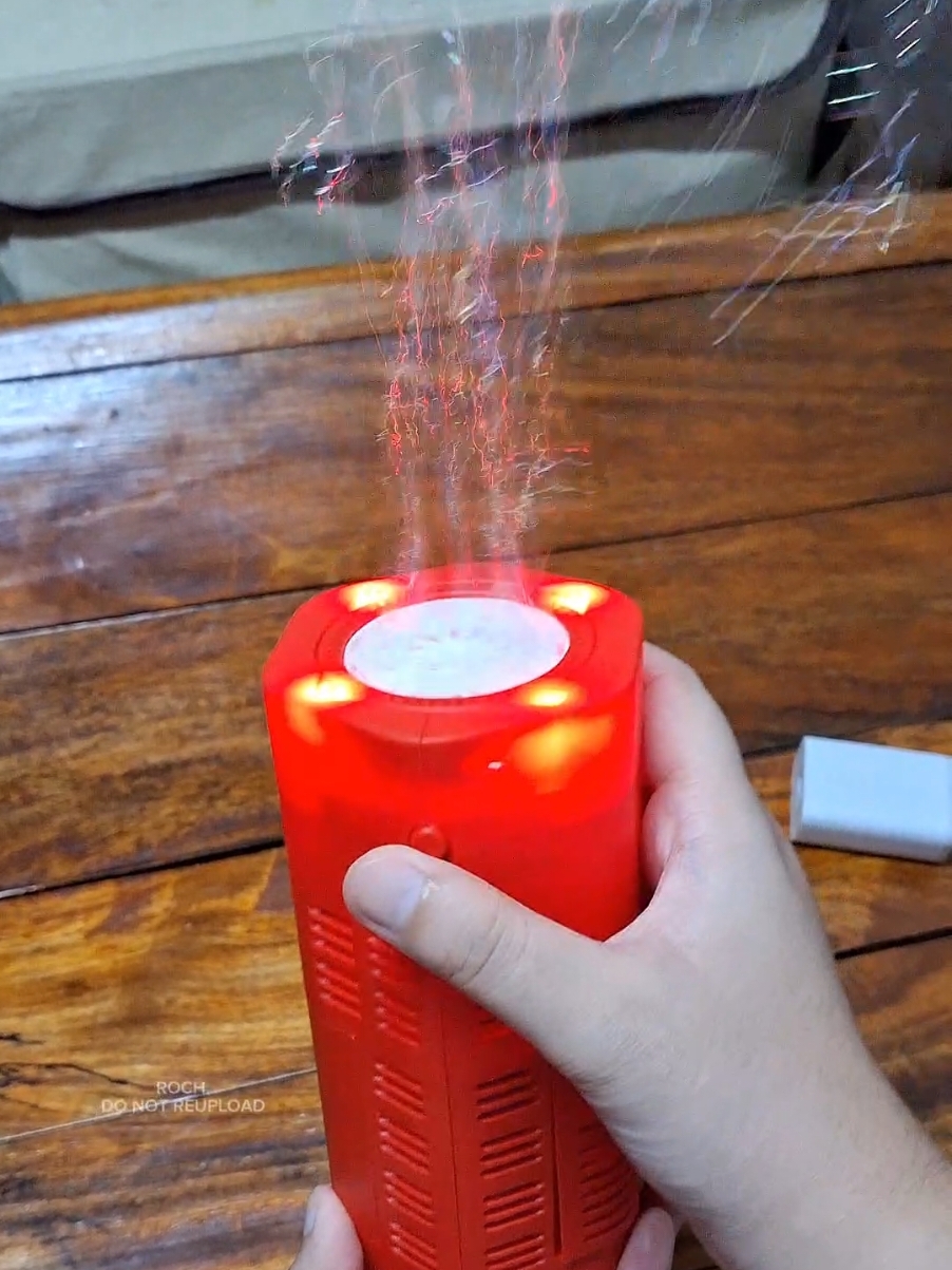 Replying to @pmjaruda   paano icharge tong rechargeable fireworks bubble machine #fireworksbubblemachine #bubblemachine #bubblefireworks #bubblemaker #bubbles 
