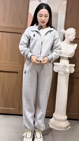 Bộ Đồ Nữ Áo Dài Tay Khoá Kéo Thêu Ngựa #bodonu #bodothudong #thoitrangnu #mặcđẹpmỗingày 