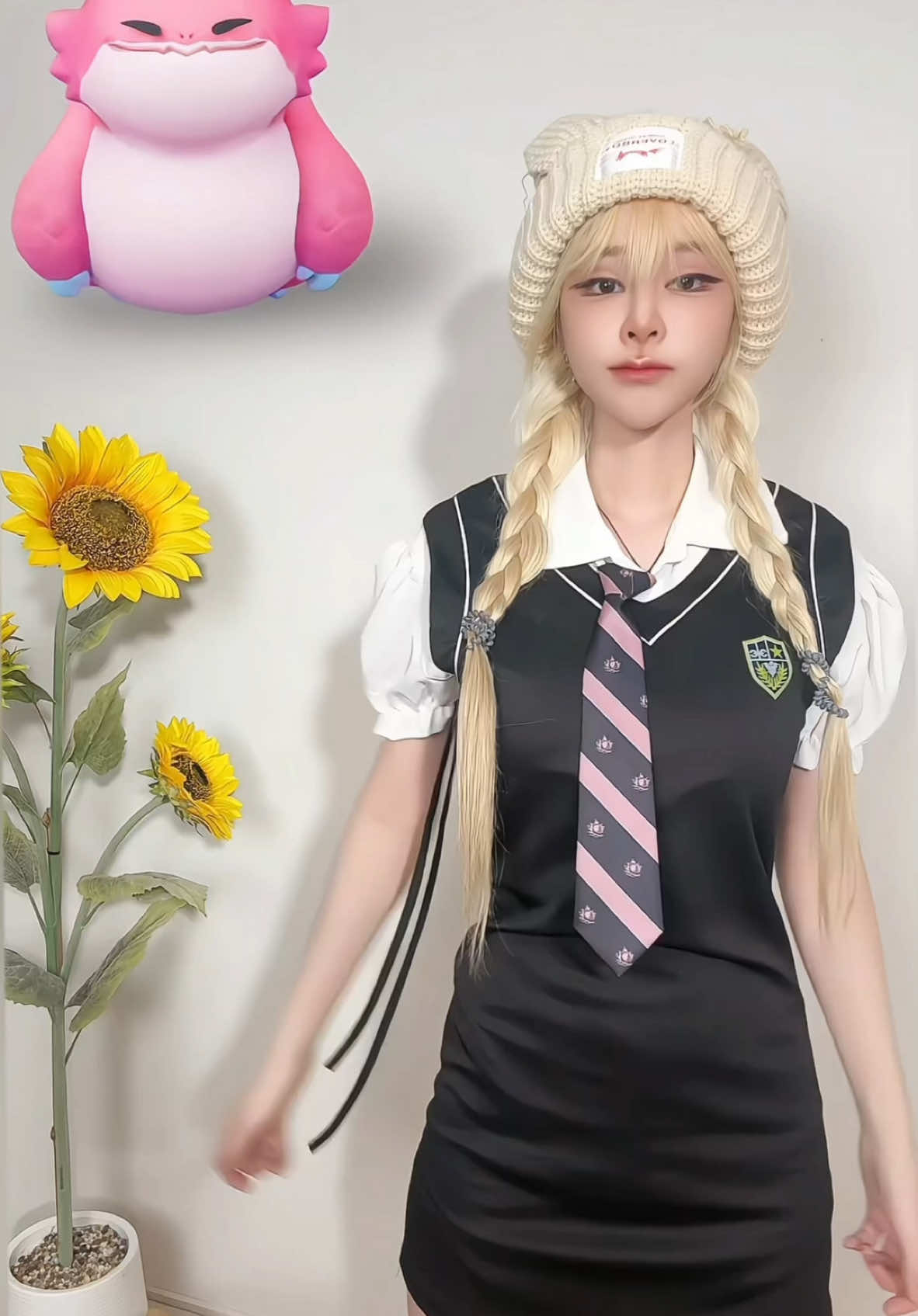 ไม่พร้อมตรงไหนเอาดินสอมาวง 🤨🤨 มาเต้นรอตะหลิวทองเปิดกันซุมเจ้า ⭐️ ไว้ออกสเต็ปกันอีกใน Golden Spatula #GoldenSpatula 