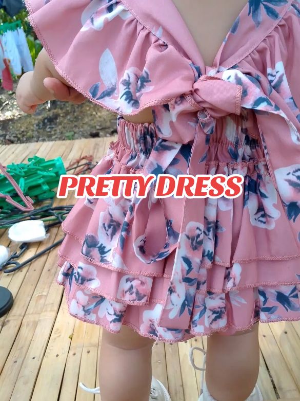 Replying to @manalang0606 maganda to pang regalo ngayong PASKO sa inyong mga inaanak at pamangkin. #dreesupyourgirllikeaprincess #dressforgirls #mommybaby  #babylove #seo #mommybaby  #momshiechin 