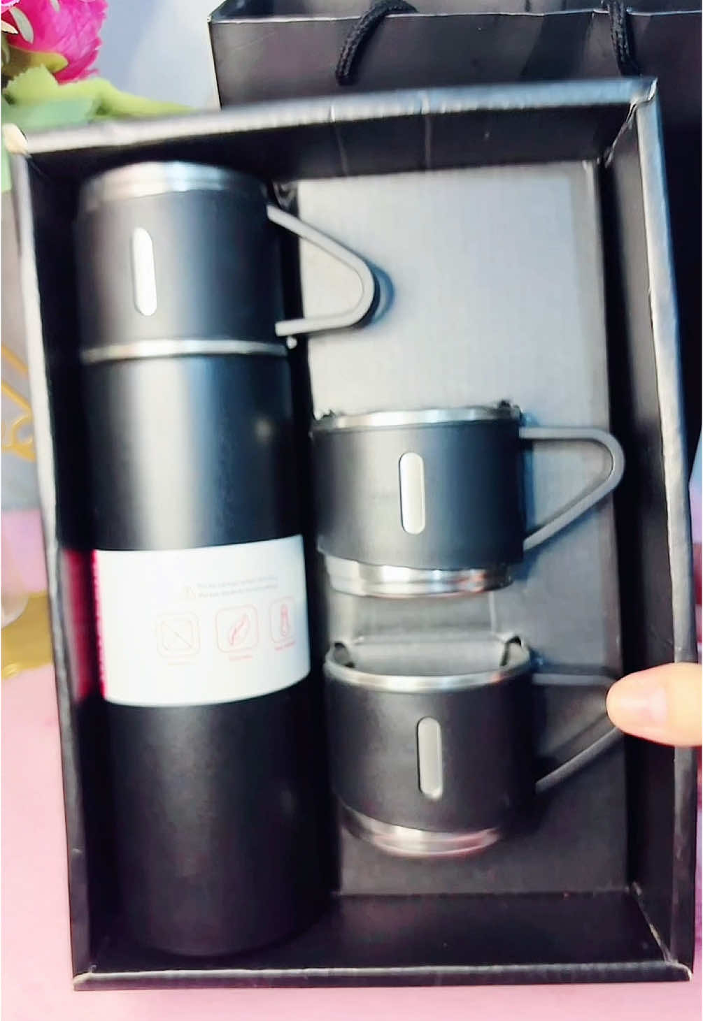 Vacuum Flask  Set  #vacuumflask #vacuumflaskset #vacuumflasktumbler #tumblerset #idealgift #giftset# #camping #mugs 