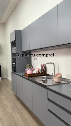 Nada se compara a um móvel que atende todas as suas expectativas, e com uma cozinha Madesa não poderia ser diferente! 😎❤ #compraonline #compra #moveis #cozinhas #madesa #economia #antesedepois #cozinhacinza #linhanice