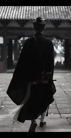 Đạo cốt tiên phong  Bước chân người hành giả nguyện với đại đạo phụng sự bách gia, nối tiếp truyền bá tư tưởng Đạo,Kinh,Sư #Daogiao#道教文化 