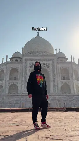 A Faded Dream 💭 A Wonder of the World 🌏 #alanwalkerfaded #alanwalker #walkerworldtour 