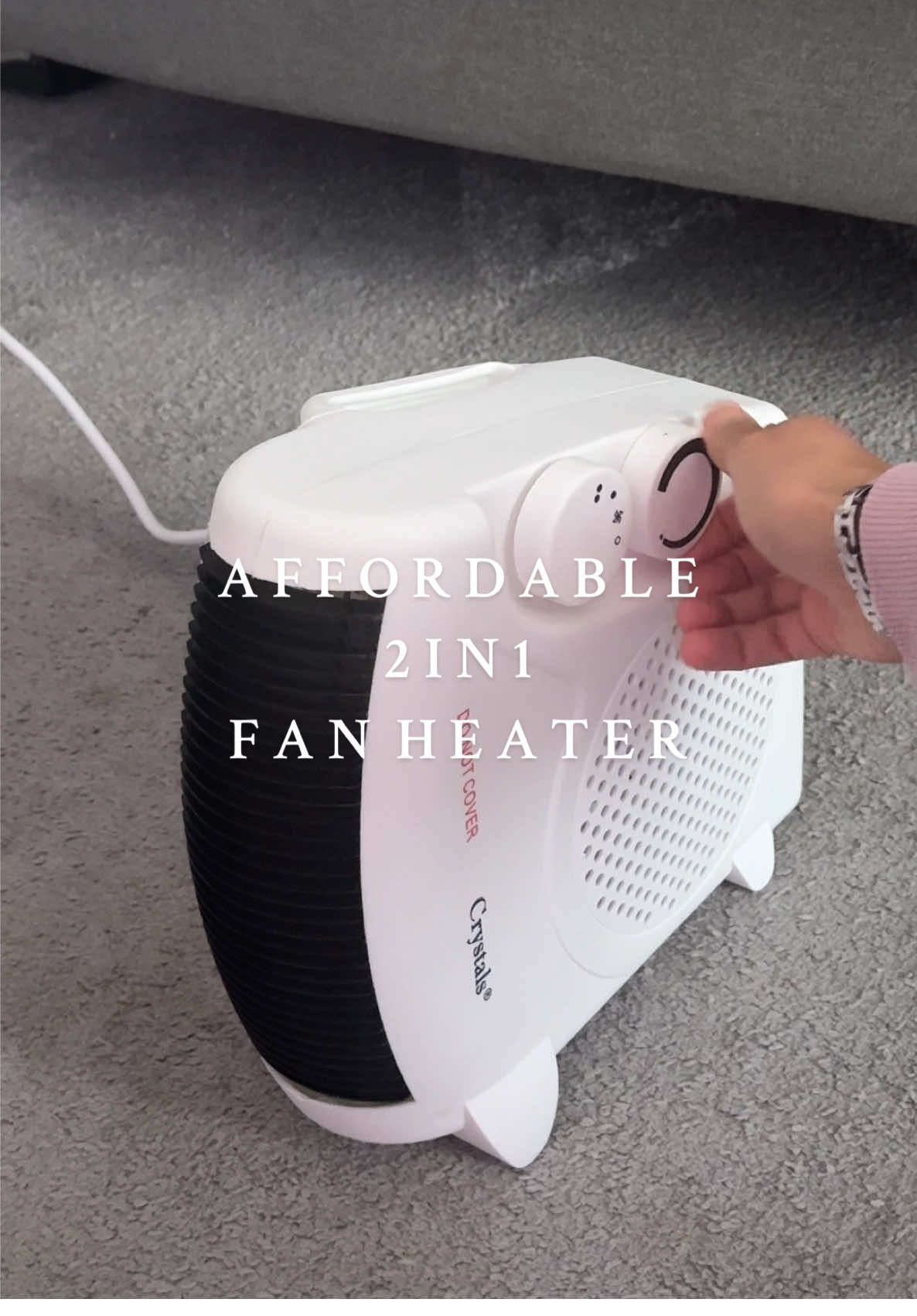 A compact heater for £12.95 with Free Shipping. Linked below✨  #fanheater #winteressentials #tiktokmademebuyit #myinfluujourney #heater #flashsale #giftsunwrapped #homefinds 