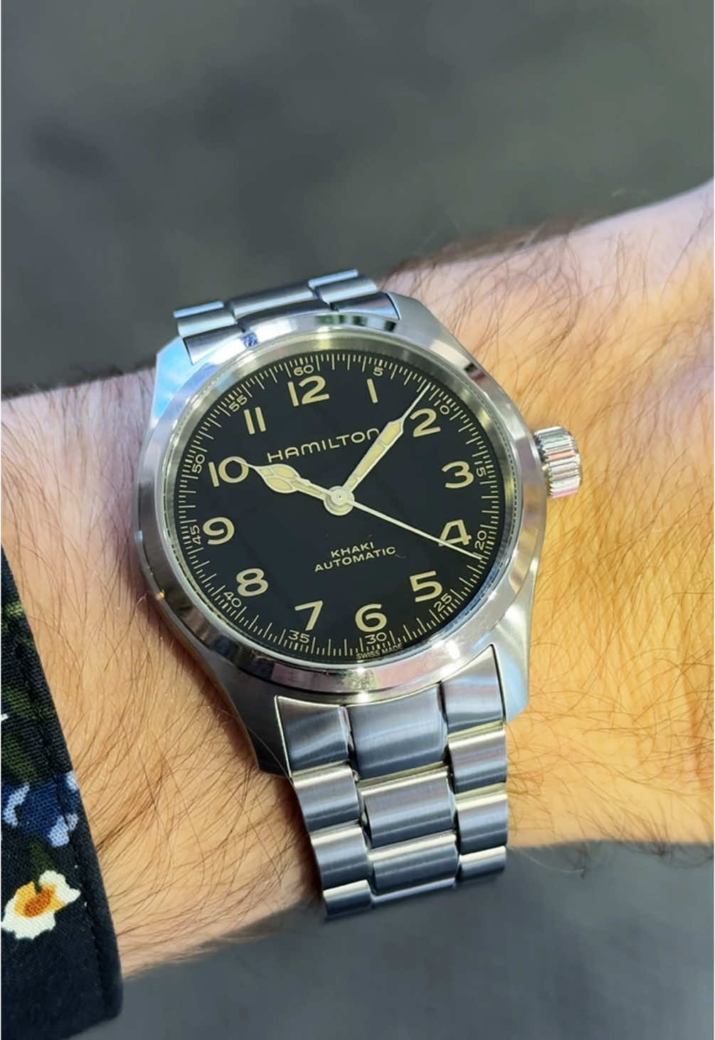 The new Hamilton Murph on the metal bracelet. What do you think of this compared to the leather strap? #watches #watchtok #wristwatch #wristcheck #raleigh #raleighnc #foxandbailey #hamilton #hamiltonwatch #interstellar #pilotwatch 