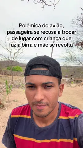 Polêmica do avião , passageira se recusa a trocar de lugar com criança que fazia birra e mãe se revolta . 