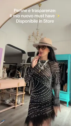 La vita è troppo breve per non indossare ciò che ami! 💖 E voi, quale outfit vi fa sentire come una rockstar? 🎤✨ #fashionista #newlook 