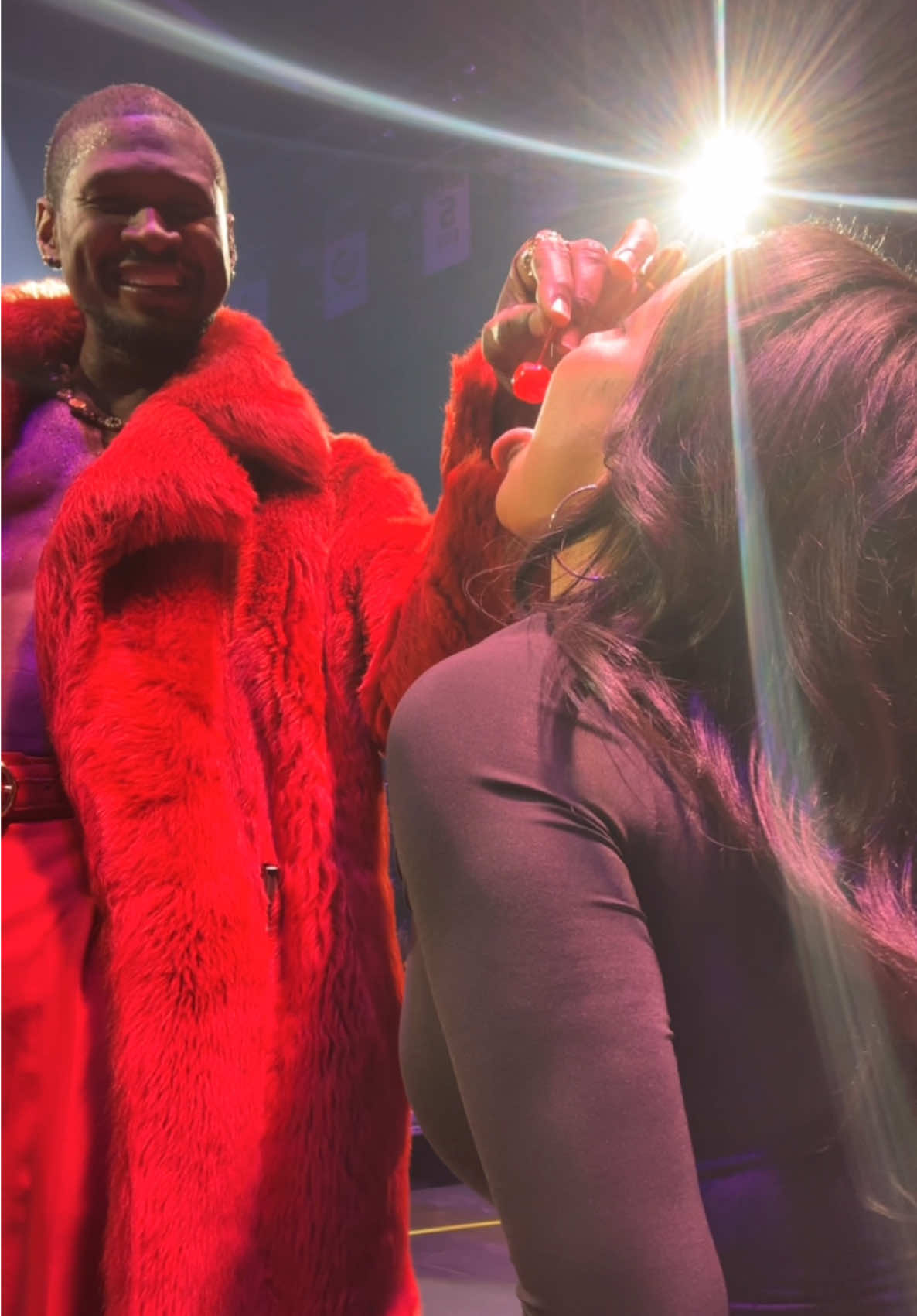 POV when you make usher giggle 🥹 #usher #usherconcert #cherry #fyp #trending #viralvideo 
