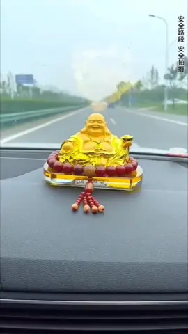 Tượng phật di lạc để taplo xe ô tô #tuongphatdilac #tuongphatdecor #tuongphatdexehoi #tuongphatdexeotophongthuy #xuhuong #thinhhanh #fyp 