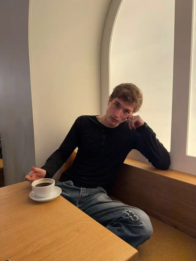 Check out my new ig post fellas :giafratte!