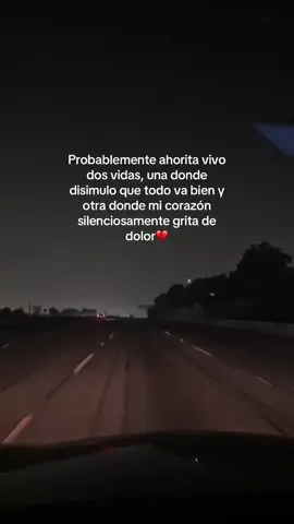 En silencio lloramos🥹❤️‍🩹 #sad #tristeza #triste #llorar #dolor #corazonroto #duele #paratii 