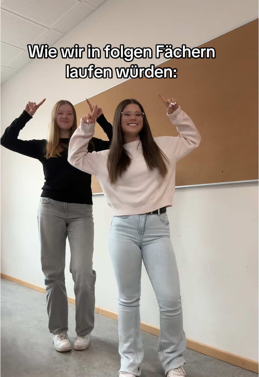 @clara💿 Sport 🪑😂😭 #funny #schule #oberstufe #abi #viral #trend #friends #fyp #foryou 