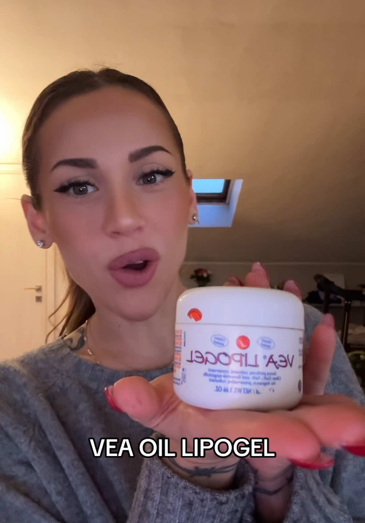 1G: GIOHSTO  #lipbalm #lips #lipscare #skincare #vealipogel 