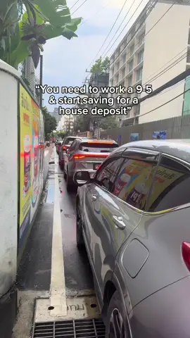 Or I could save almost my entire salary while traveling the world working on a Yacht ⚓️ #travelhacks #myjob #yachtcrew #workabroad #belowdeck 