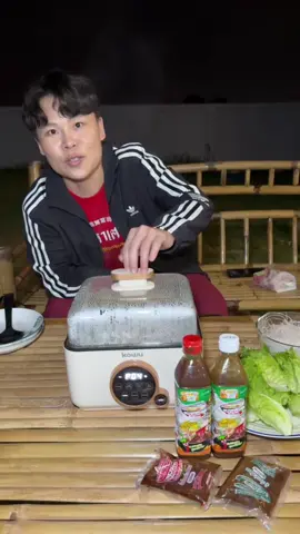 น้ำซุปแจ่วฮ้อนทำงานๆๆอร่อยด้วย#คุณมังกรขายทุกอย่าง #คุณมังกร #พ่อใหญ่มังกร #เจเจ้ของคุณมังกร 