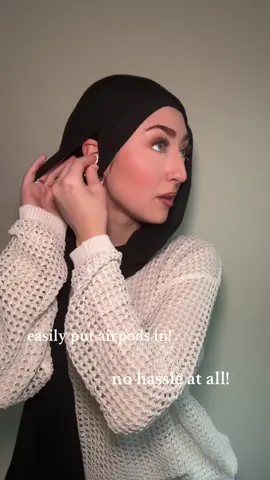 The most comfortable way to wear AirPods as a hijabi 🤍✨ #modestboutique #modestfashionbloggers #hijaby #hijabinstan #modestblogger #hijab_fashion #chichijab #ootdhijab 