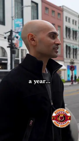 The riches are NOT in the niches 🤯 i interviewed @Neil Patel nine figure marketing entrepreneur on how he would make $1 million in one year starting from $0… I asked him how he would get the capital to buy a business without any money and if banks will lend you money if you don’t have any capital to start. I also asked him the most common reason why businesses fail in todays world. #wealth #entrepreneur #financialfreedom #motivation 