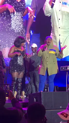 Carol Nantongo and Hajjat Namyalo live at stage on her Concert at Hotel Africana #carolnantongo #carolnantongoconcert #carolnantongoliveinconcert #happeningnow #live #bricepromotionz 