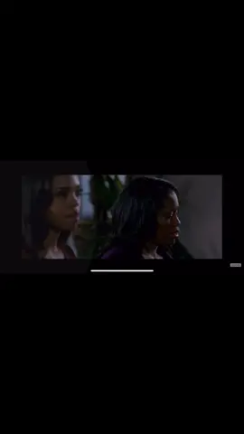 The two older sisters get into it in the rainnn , This Christmas (2007) #thischristmas #reginaking #sharonleal #laurenlondon #movies #blackmovies #fypシ 