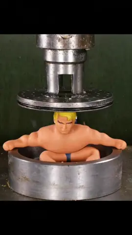 Crush athletes under hydraulic presses #asmr #baseball #asmrvideo #usa🇺🇸 #🇺🇸 #😱 #hydraulicpress #fyp #fypシ゚viral #merychristmas #trending #christmas 