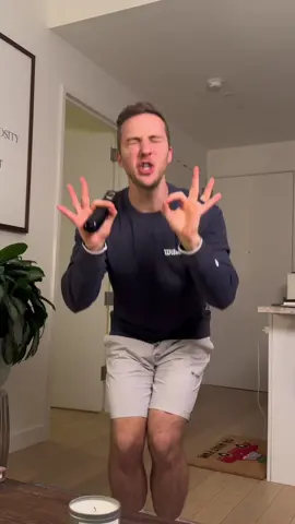 Did any of you notice this?? #micahandsarah 