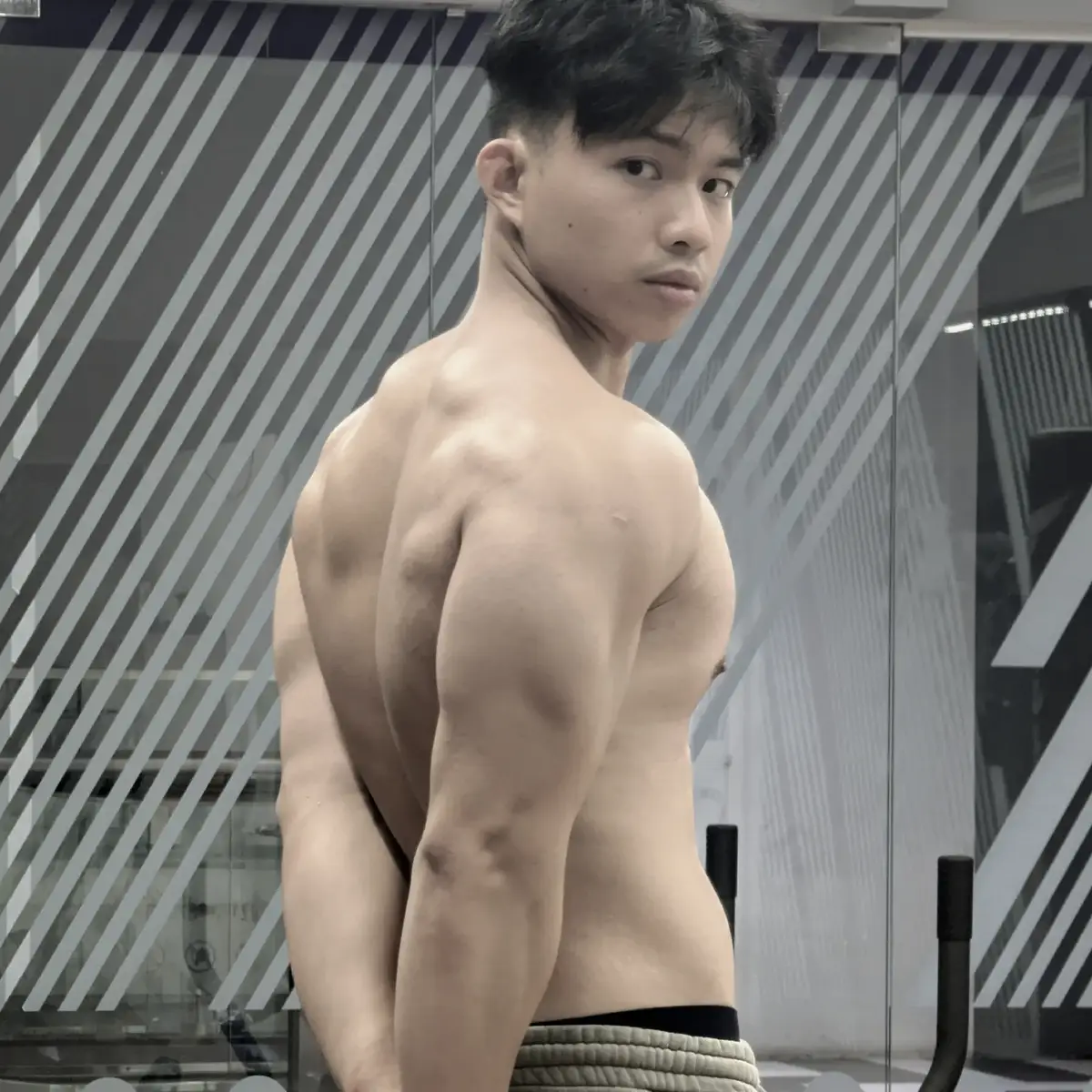 Going to bulk soon. Probably to 90kg #gymmotivation #fyp #gym 