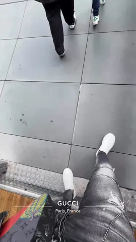 République😌. #paris #fronce🇫🇷 #chikhmourad #2024 #viral #algeria #ainmlila04 #fyp #شعب_الصيني_ماله_حل😂😂 #fybシ #videoviral #Gucci